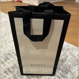 Brand New Gucci Shopping Paper bag